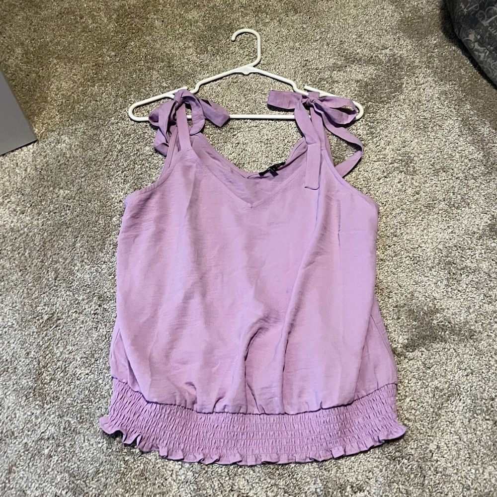 Beautiful brand new without tags, never worn tie tank top!